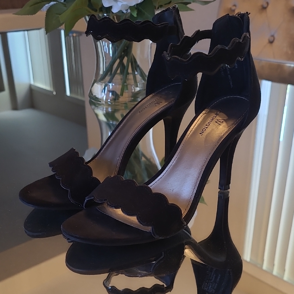 Black Scalloped High Heels by Worthington